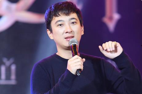 娱乐圈吃瓜爆料两个教授,揭秘两位教授的娱乐圈幕后故事  第1张